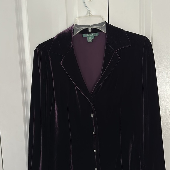Lauren Ralph Lauren deep plum velvet button down, quiet luxury blouse top size 4 - Picture 3 of 7